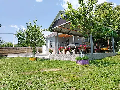 Kirayə verilir 3 otaqlı həyət evi 100 m² — Qəbələ 3 otaq 100.00 m²