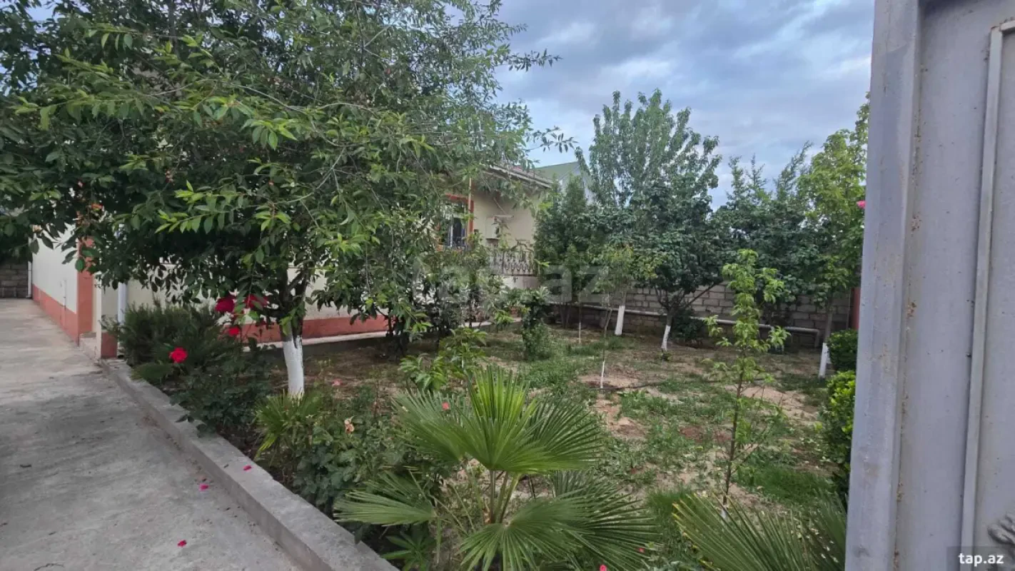 Kirayə verilir 3 otaqlı həyət evi 90 m²