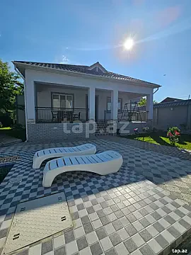 Kirayə verilir 3 otaqlı həyət evi 140 m² — Qəbələ 3 otaq 140.00 m²