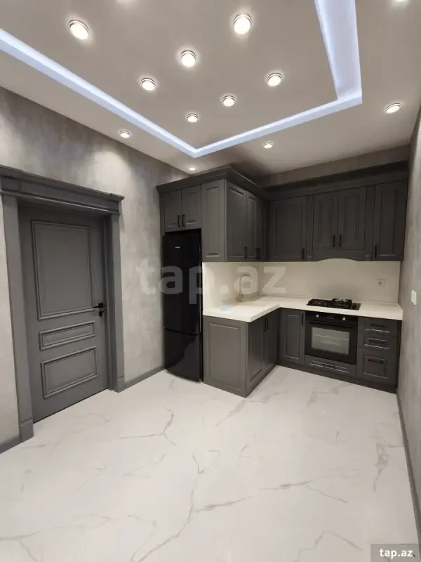Kirayə verilir 2 otaqlı yeni tikili 68 m²