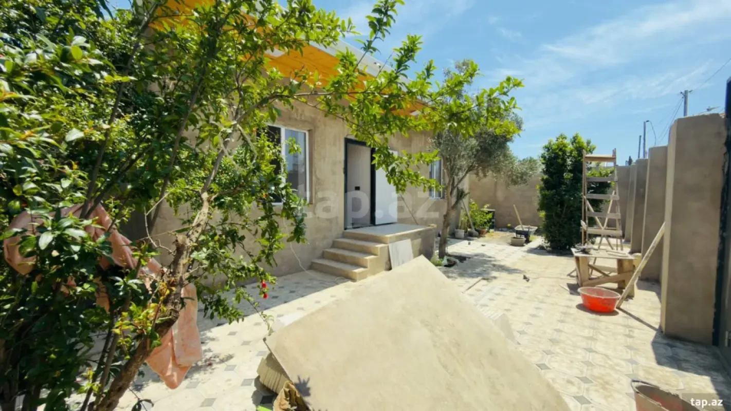 Satılır 3 otaqlı həyət evi 100 m²