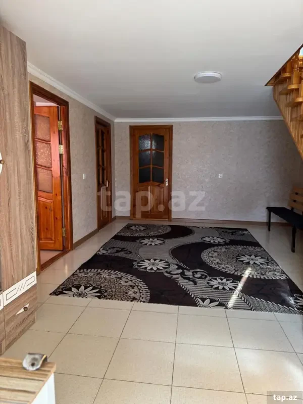 Kirayə verilir 4 otaqlı həyət evi 100 m²