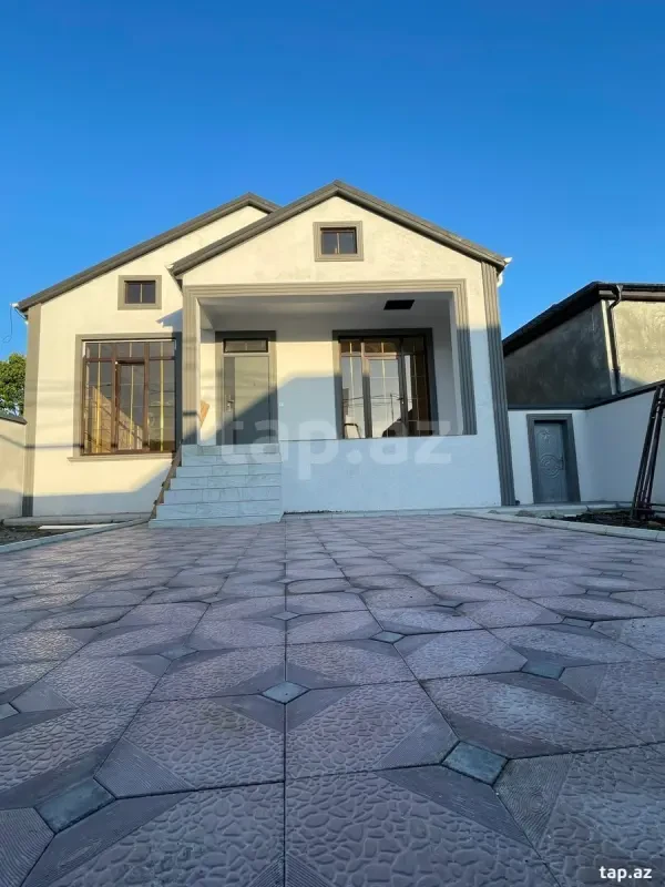 Satılır 5 otaqlı həyət evi 135 m²