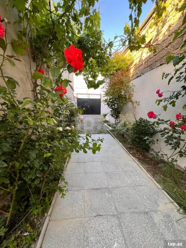 Satılır 4 otaqlı həyət evi 80 m²