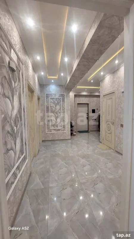 Kirayə verilir 3 otaqlı yeni tikili 111 m²