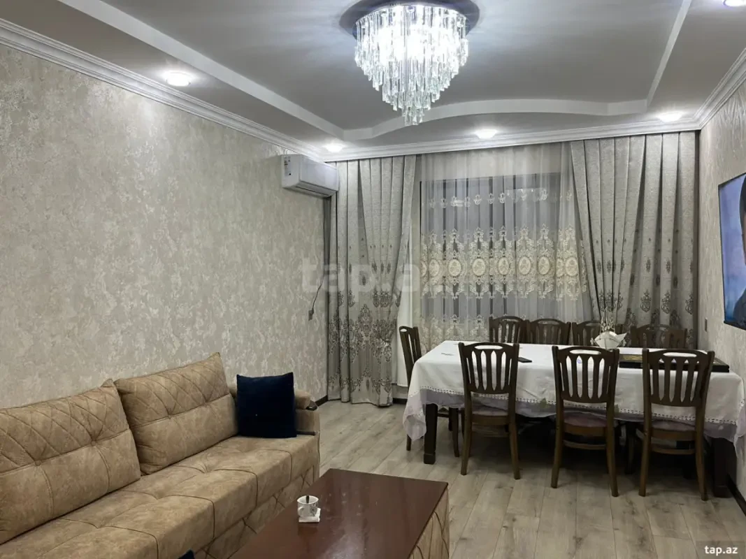 Satılır 5 otaqlı mənzil 120 m²