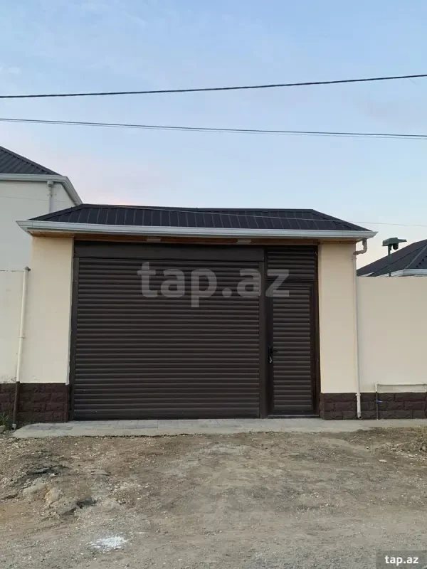 Satılır 4 otaqlı həyət evi 114 m²