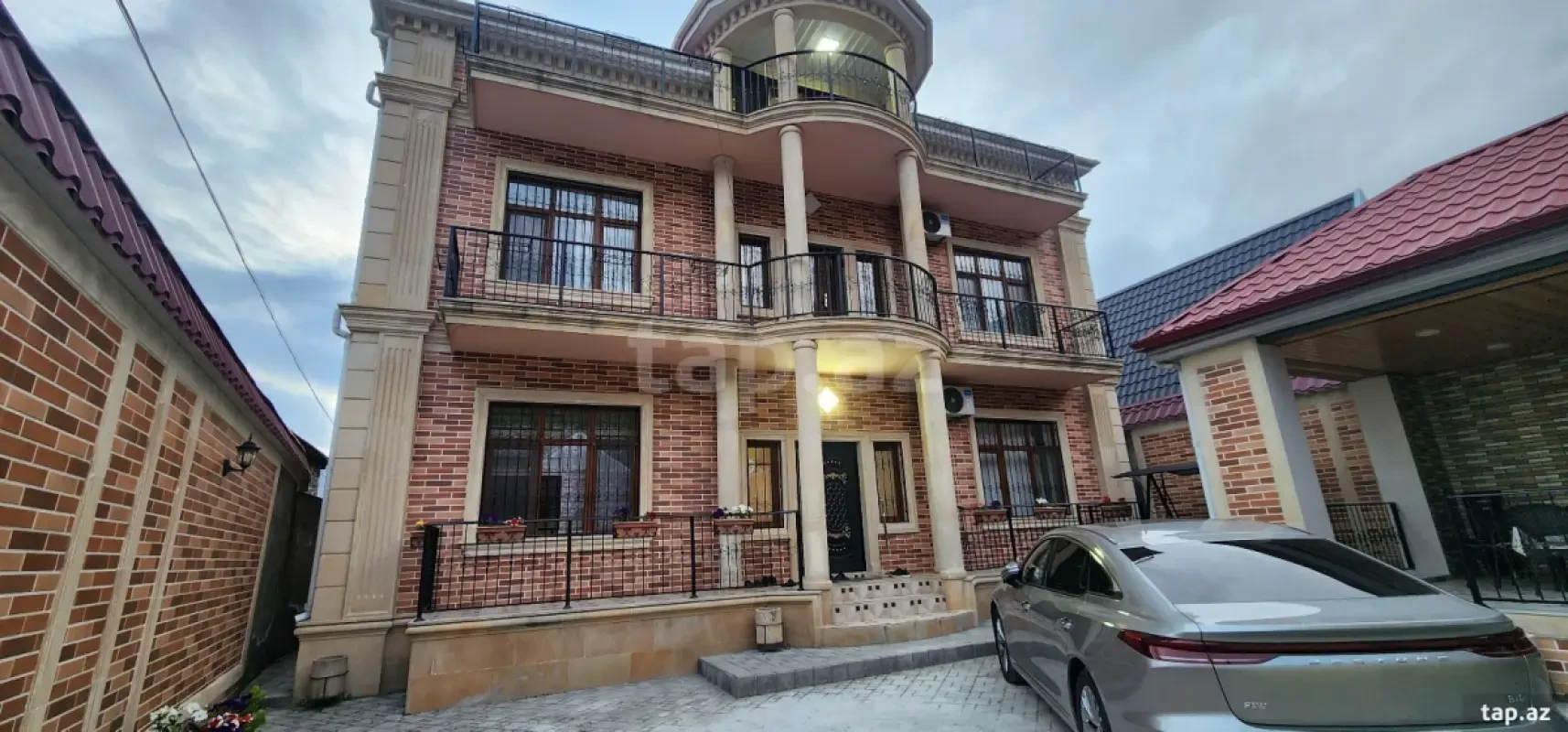 Kirayə verilir 7 otaqlı həyət evi 500 m²