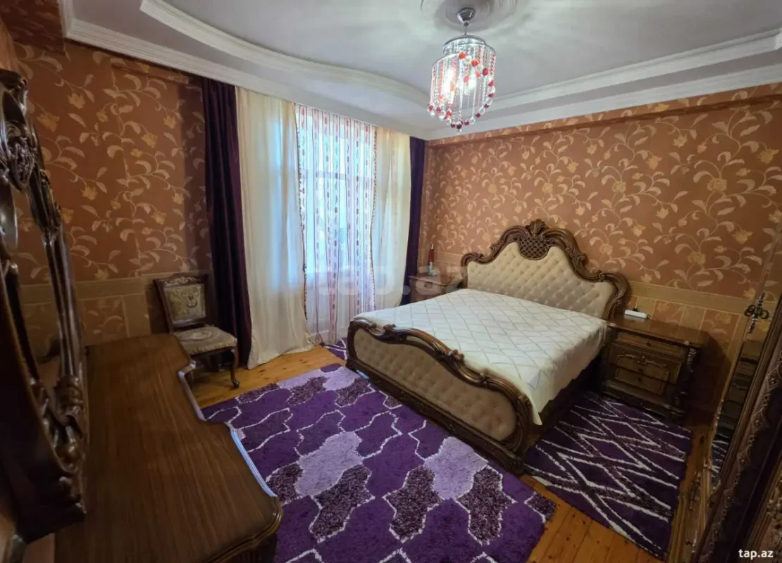 Satılır 4 otaqlı yeni tikili 127 m²