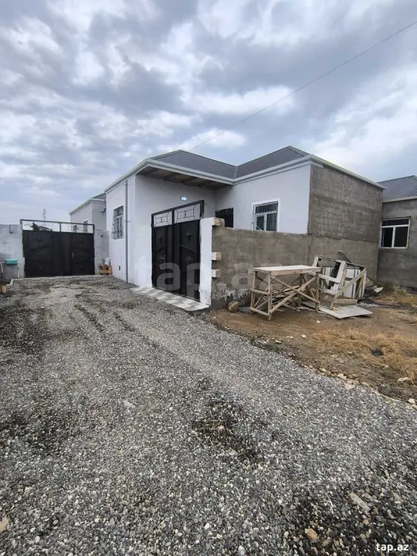 Satılır 3 otaqlı həyət evi 80 m²