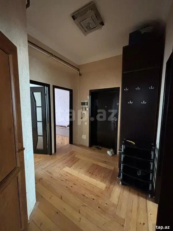 Kirayə verilir 3 otaqlı yeni tikili 100 m²
