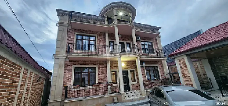 Kirayə verilir 8 otaqlı həyət evi 400 m² — Şəki 8 otaq 400.00 m²
