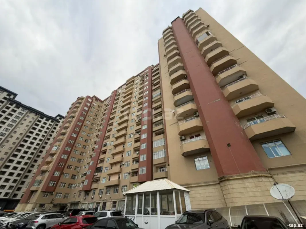 Satılır 3 otaqlı yeni tikili 152 m²