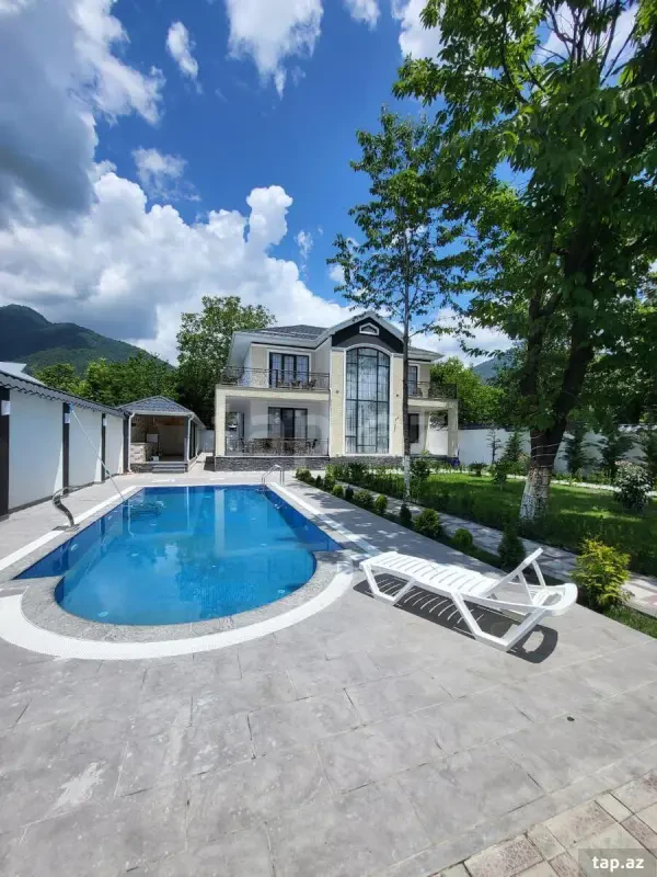 Kirayə verilir 6 otaqlı həyət evi 270 m²