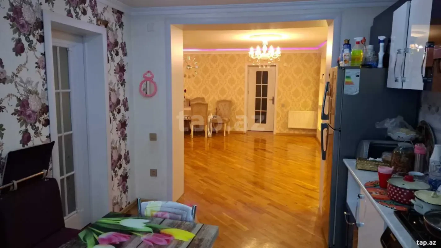 Satılır 4 otaqlı mənzil 75 m²