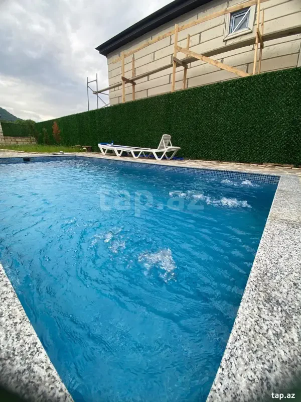 Satılır 4 otaqlı həyət evi 130 m²