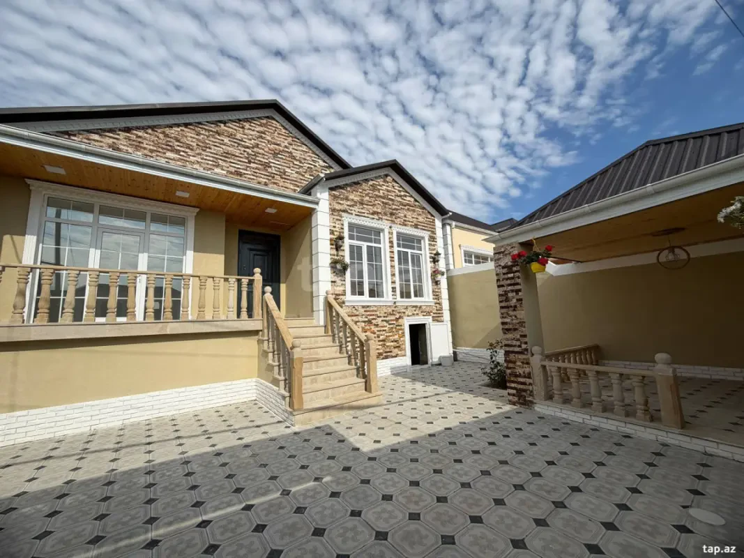 Satılır 4 otaqlı həyət evi 120 m²