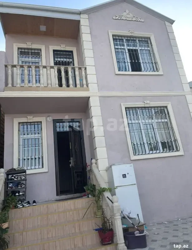 Satılır 4 otaqlı həyət evi 115 m²