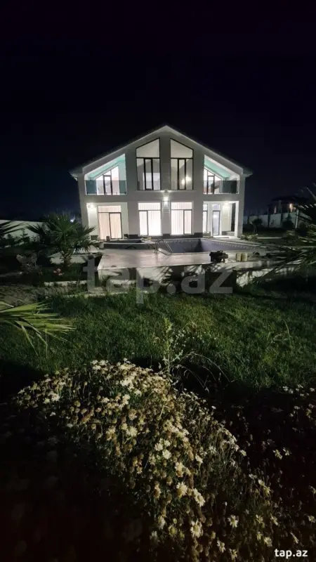 Satılır 6 otaqlı həyət evi 400 m²
