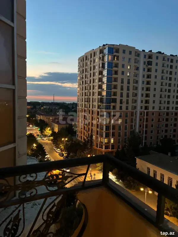 Kirayə verilir 3 otaqlı yeni tikili 110 m²