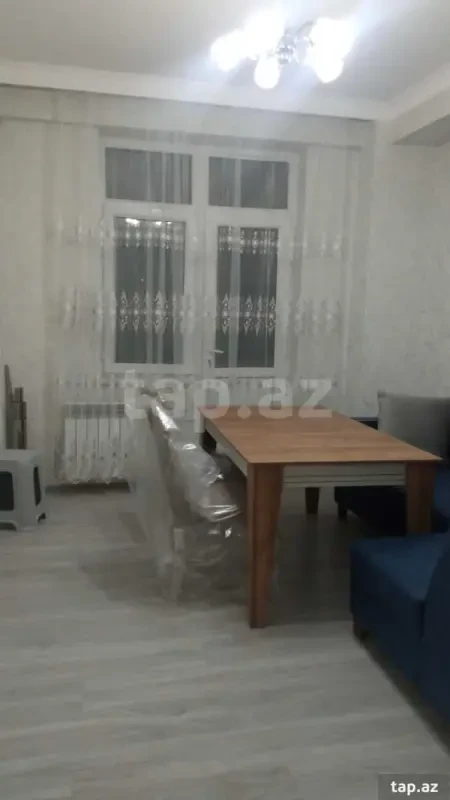 Kirayə verilir 3 otaqlı yeni tikili 60 m²