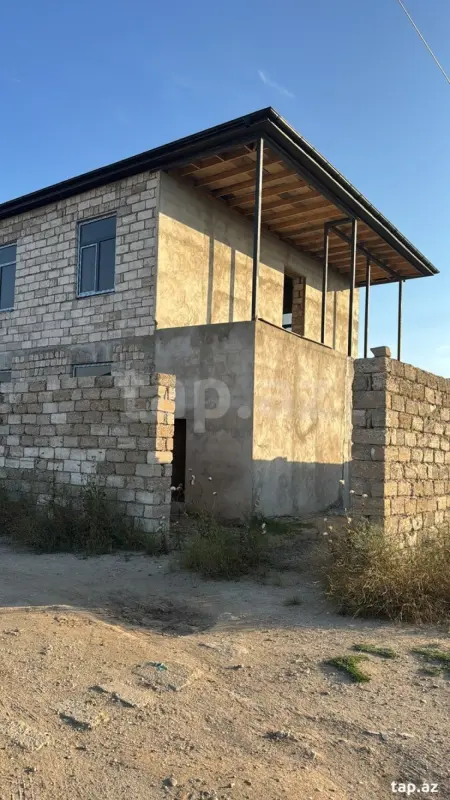 Satılır 8 otaqlı həyət evi 280 m²
