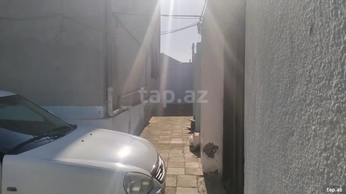 Kirayə verilir 6 otaqlı həyət evi 437 m²