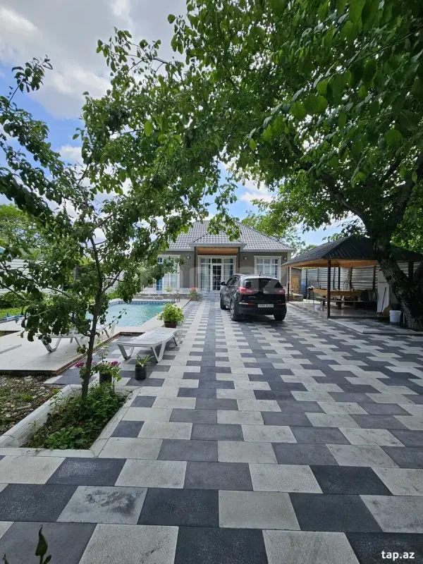 Kirayə verilir 4 otaqlı həyət evi 100 m²