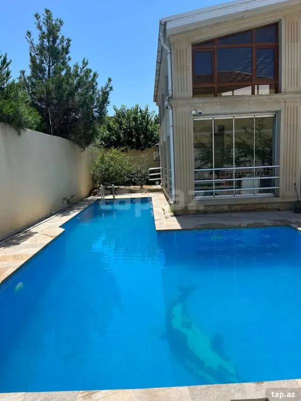 Kirayə verilir 4 otaqlı həyət evi 250 m²