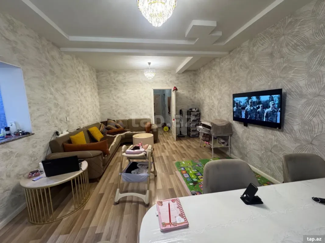 Kirayə verilir 2 otaqlı yeni tikili 80 m²