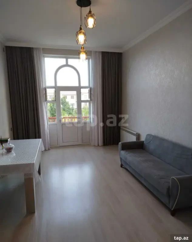 Satılır 2 otaqlı mənzil 70 m²