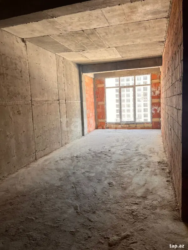 Satılır 2 otaqlı yeni tikili 75.5 m²