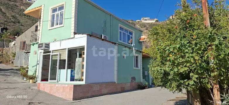 Satılır 6 otaqlı həyət evi 160 m² — Bakı 6 otaq 160.00 m²
