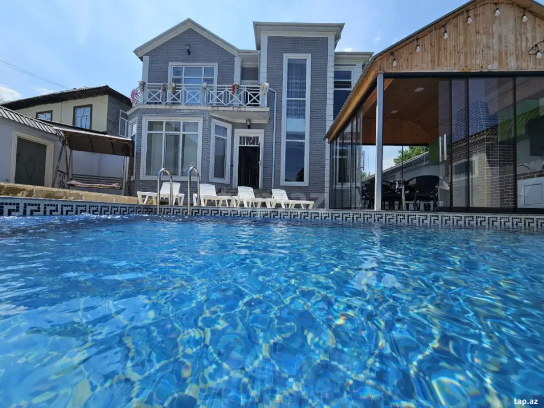 Kirayə verilir 6 otaqlı həyət evi 150 m²