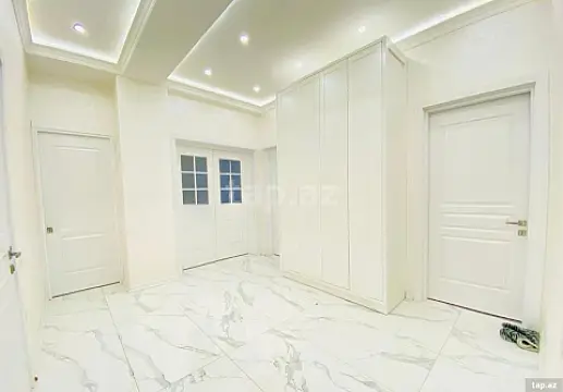 Satılır 3 otaqlı yeni tikili 130 m² — Bakı 3 otaq 130.00 m²