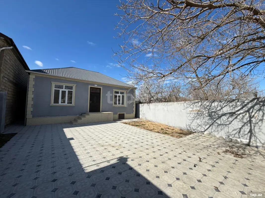 Satılır 3 otaqlı həyət evi 100 m²