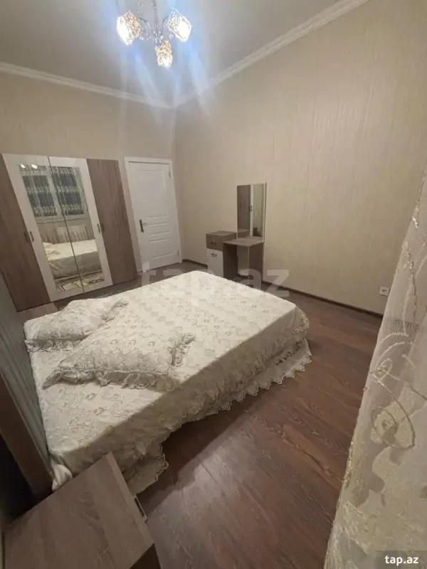 Kirayə verilir 3 otaqlı yeni tikili 80 m²