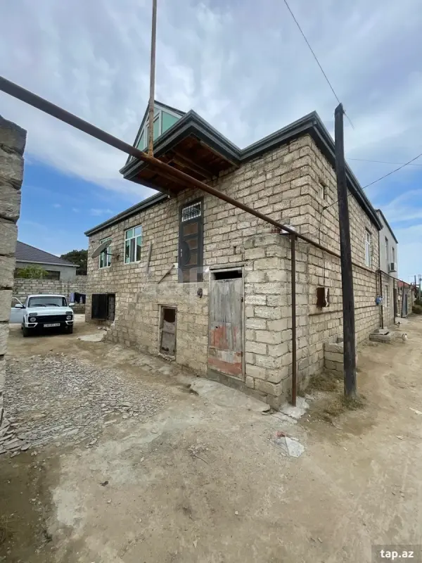 Satılır 4 otaqlı həyət evi 110 m²