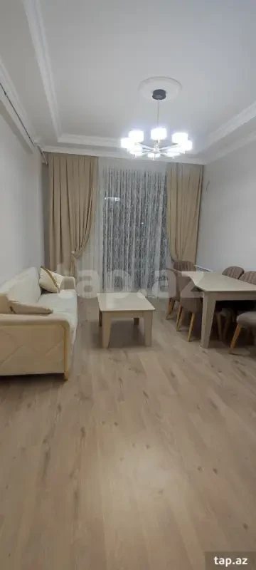 Kirayə verilir 2 otaqlı yeni tikili 75 m²