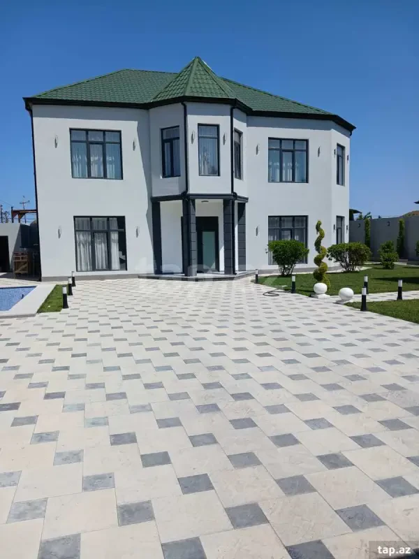 Satılır 6 otaqlı həyət evi 240 m²