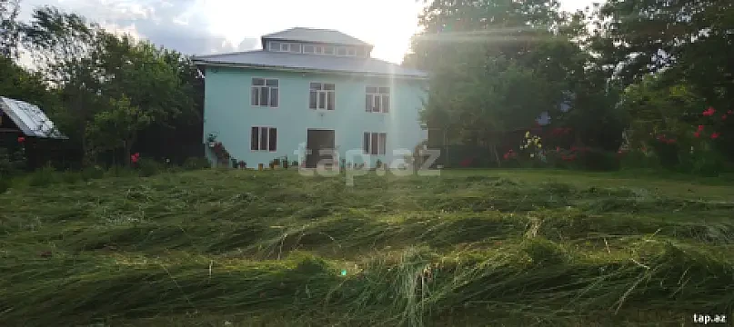 Kirayə verilir 2 otaqlı həyət evi 100 m² — Oğuz 2 otaq 100.00 m²