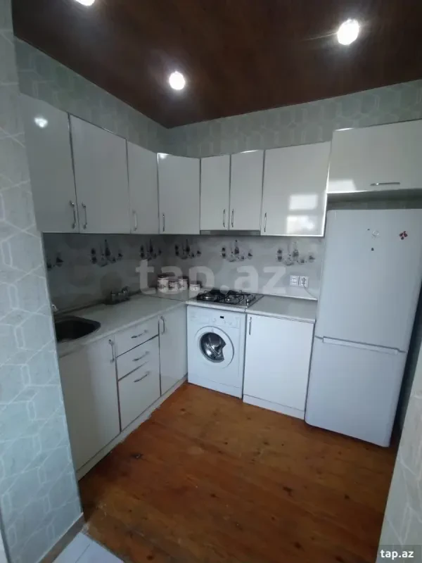 Kirayə verilir 2 otaqlı mənzil 60 m²