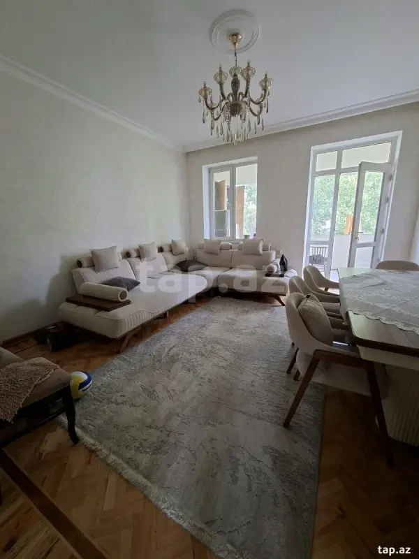 Satılır 3 otaqlı mənzil 100 m²