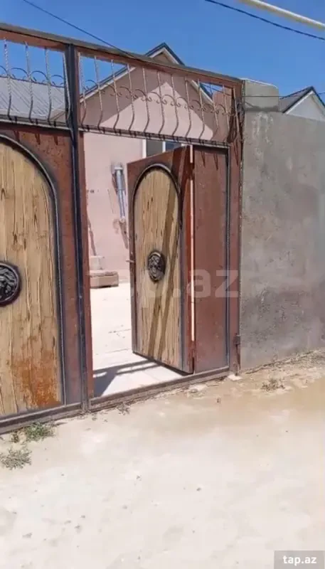 Satılır 2 otaqlı həyət evi 150 m²