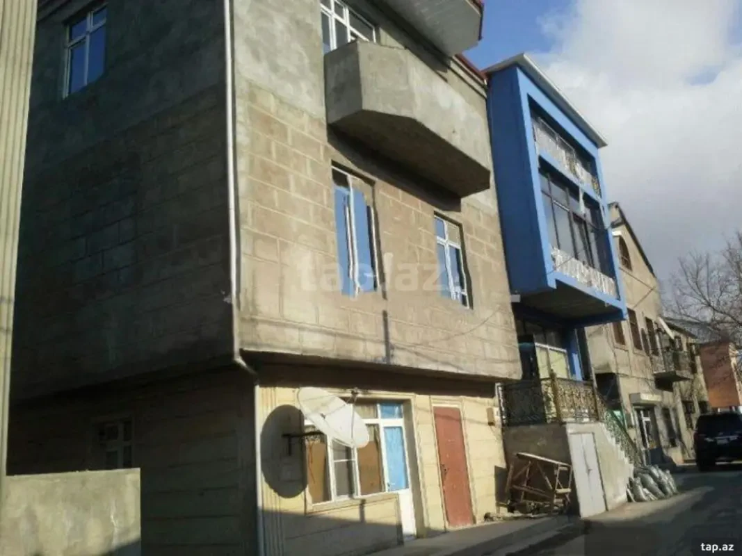 Kirayə verilir 4 otaqlı həyət evi 190 m²