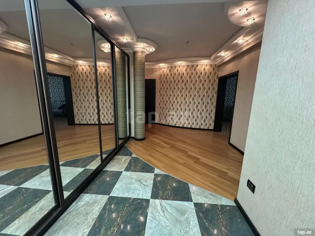 Satılır 4 otaqlı yeni tikili 217 m²