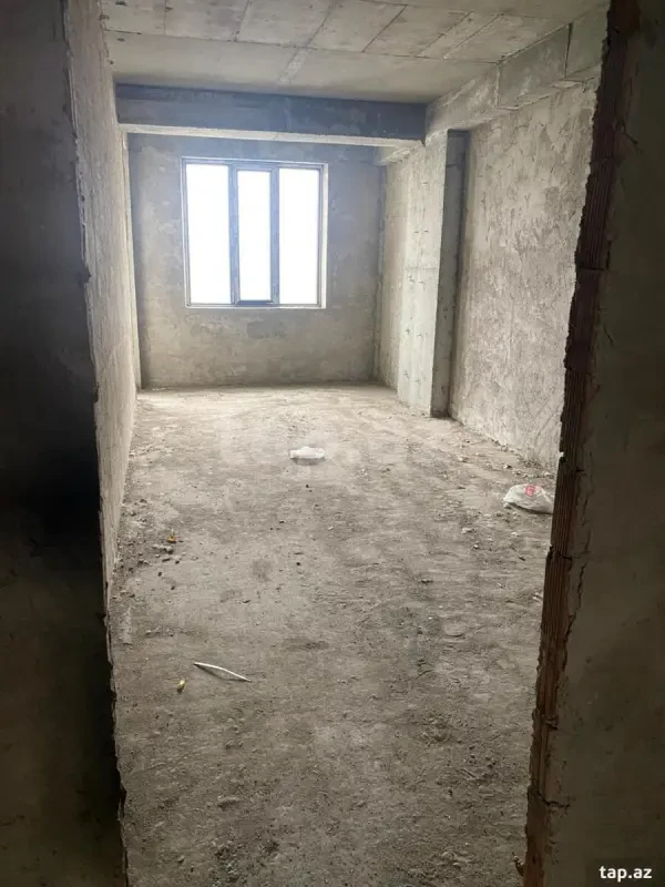 Satılır 3 otaqlı yeni tikili 135 m²