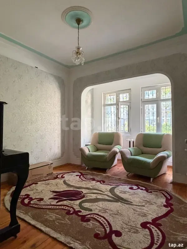 Kirayə verilir 5 otaqlı mənzil 100 m²
