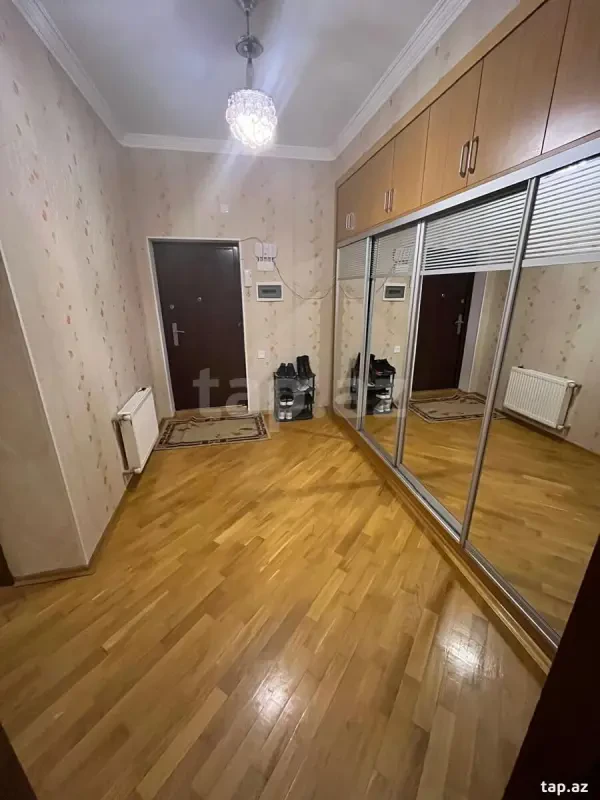 Satılır 2 otaqlı yeni tikili 90 m²