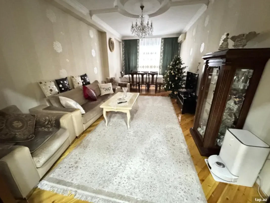 Satılır 3 otaqlı yeni tikili 120 m²